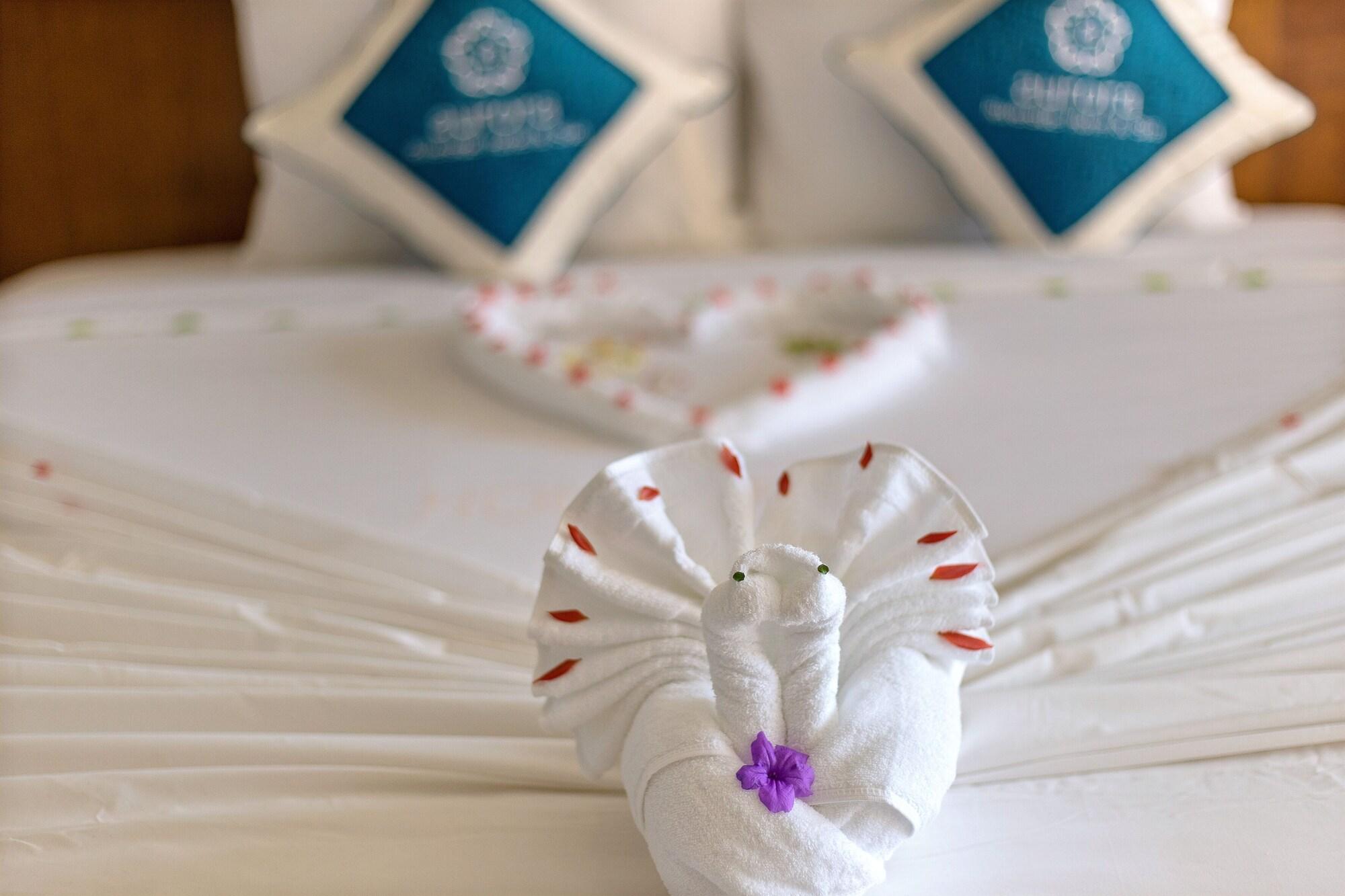 Hoi An Aurora Riverside Hotel And Spa Экстерьер фото